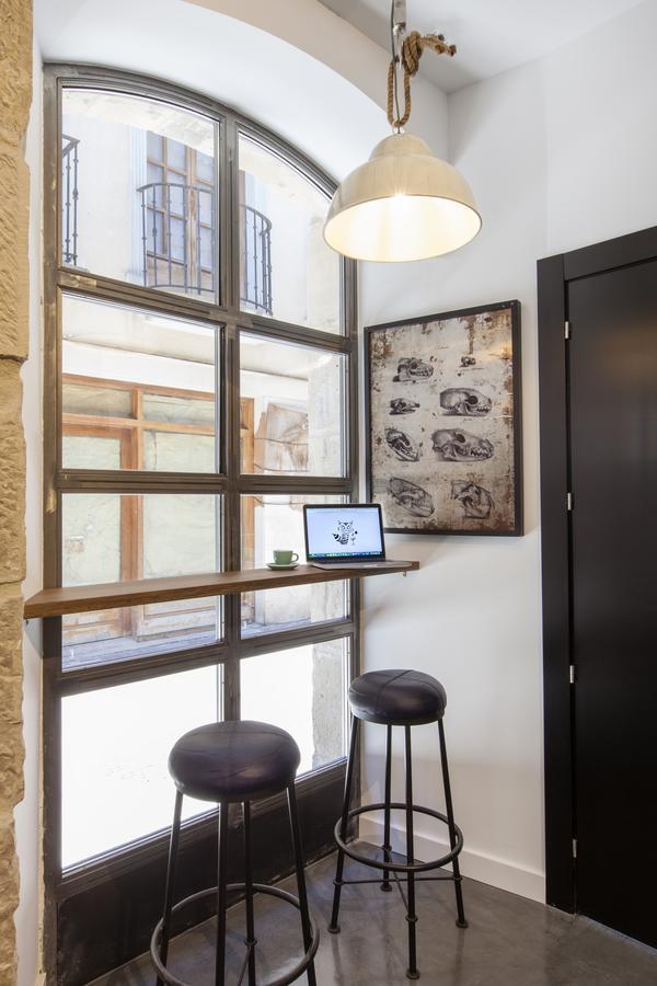Winederful Hostel&Café Logroño Esterno foto