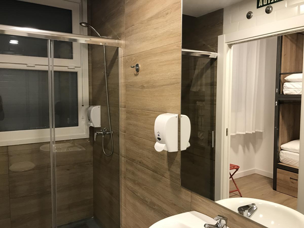 Winederful Hostel&Café Logroño Esterno foto