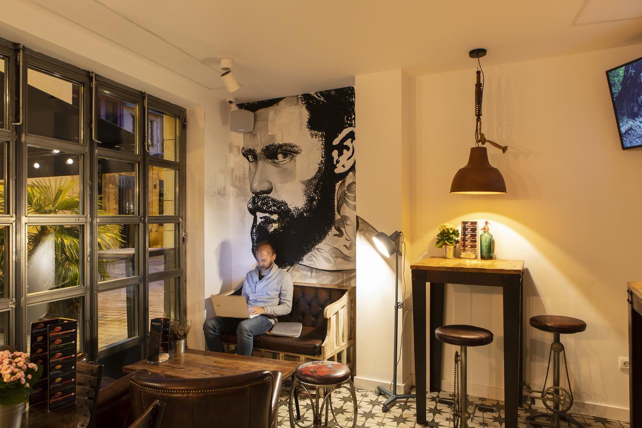 Winederful Hostel&Café Logroño Esterno foto