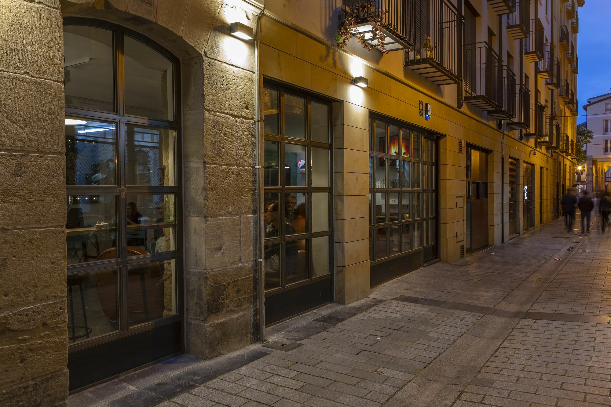 Winederful Hostel&Café Logroño Esterno foto