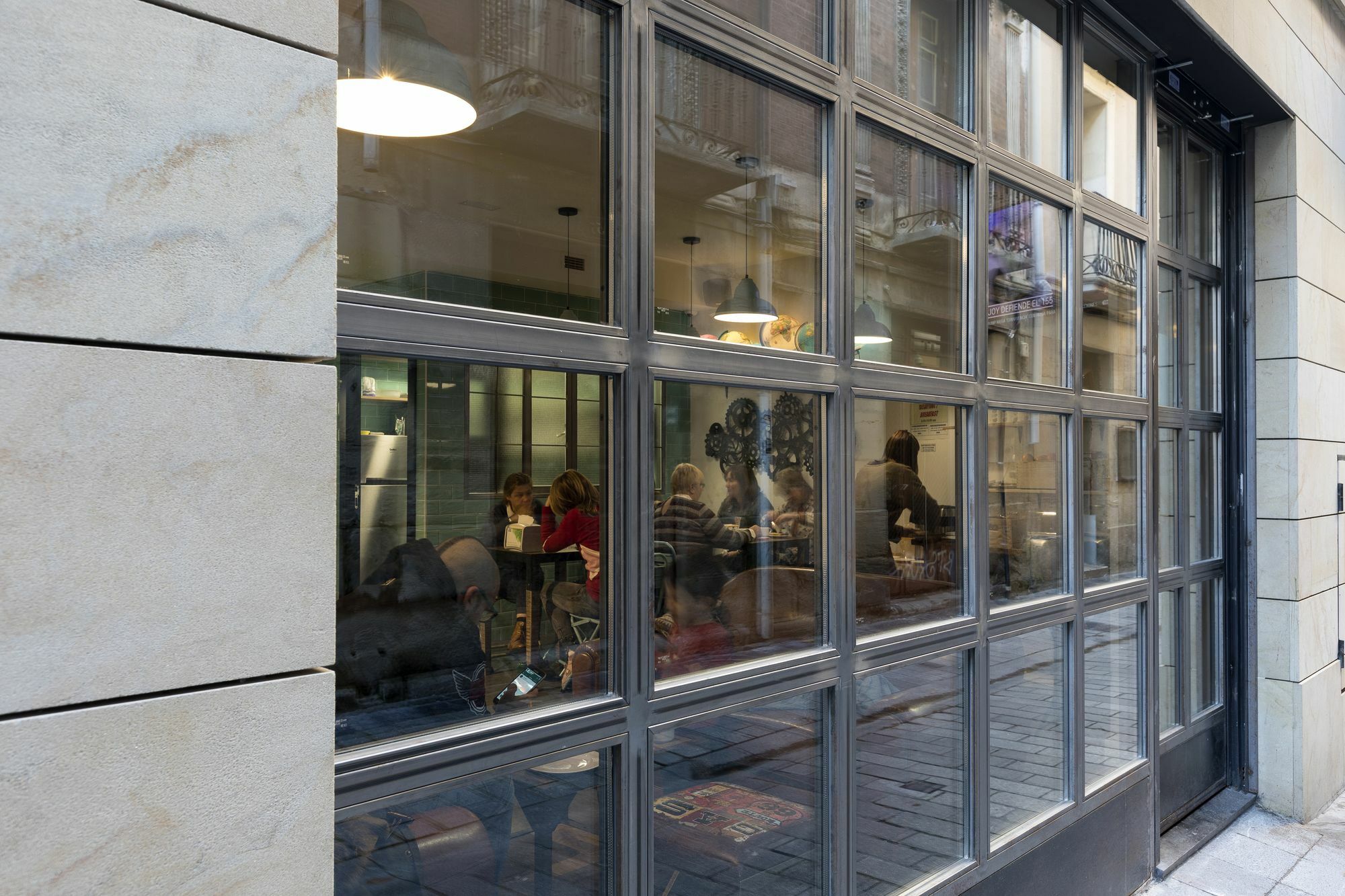 Winederful Hostel&Café Logroño Esterno foto